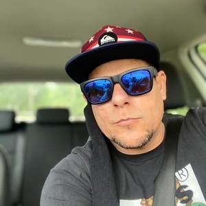 Meet your Posher, Eduardo